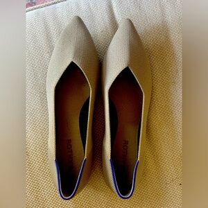 Rothy’s NWOT - Ballet slip on point flats